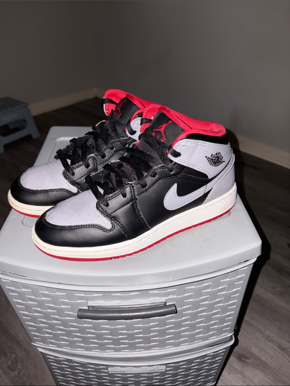 Jordan Kids Mid-Top Sneakers in Black, White & Red